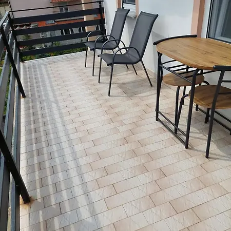 Suhi Brod Apartment *