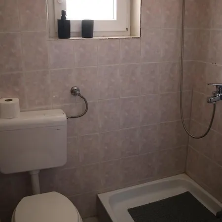Apartment Suhi Brod